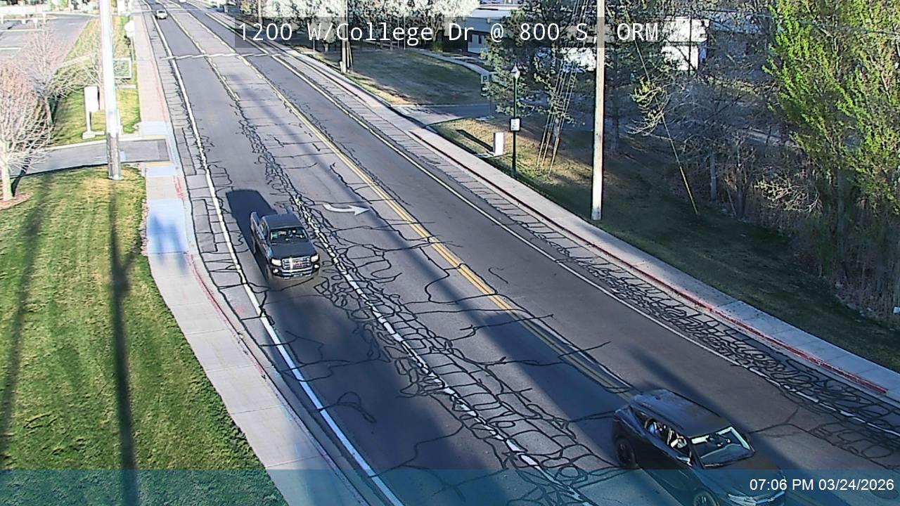 1200 W / College Dr @ 800 S, ORM live webcam