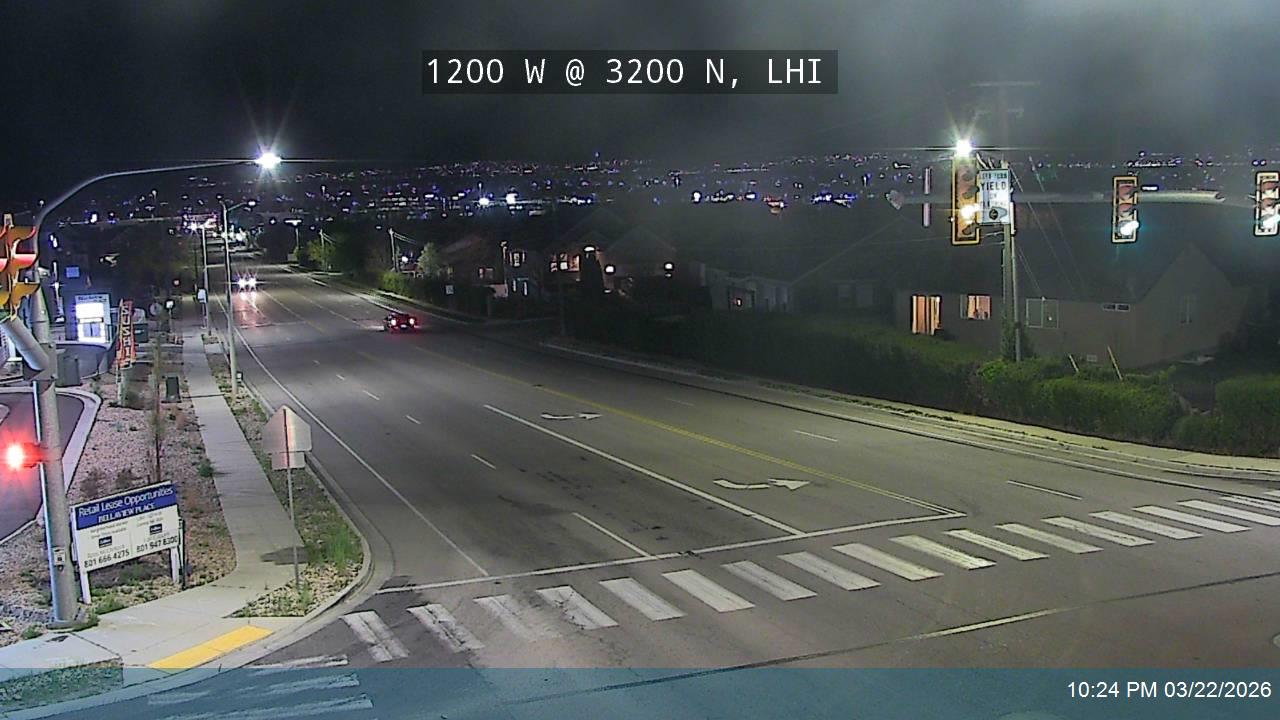 1200 W @ 3200 N, LHI live webcam