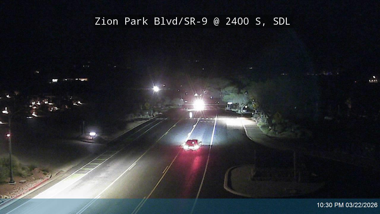 Zion Park Blvd / SR-9 @ 2400 S, SDL live webcam