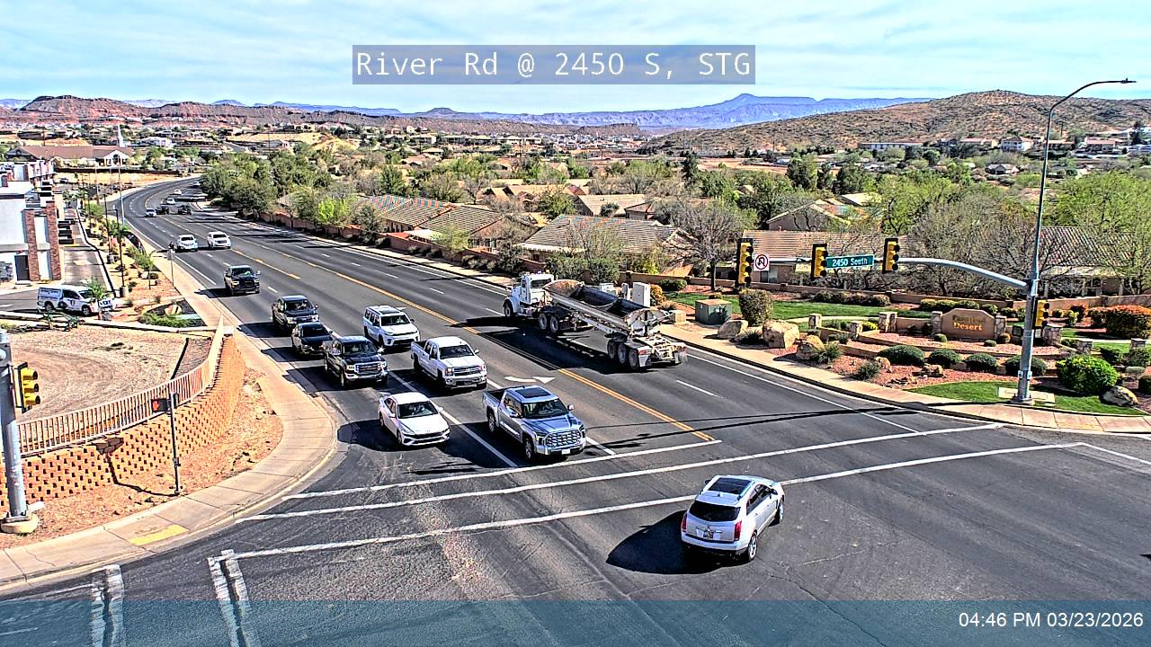 River Rd @ 2450 S, STG live webcam