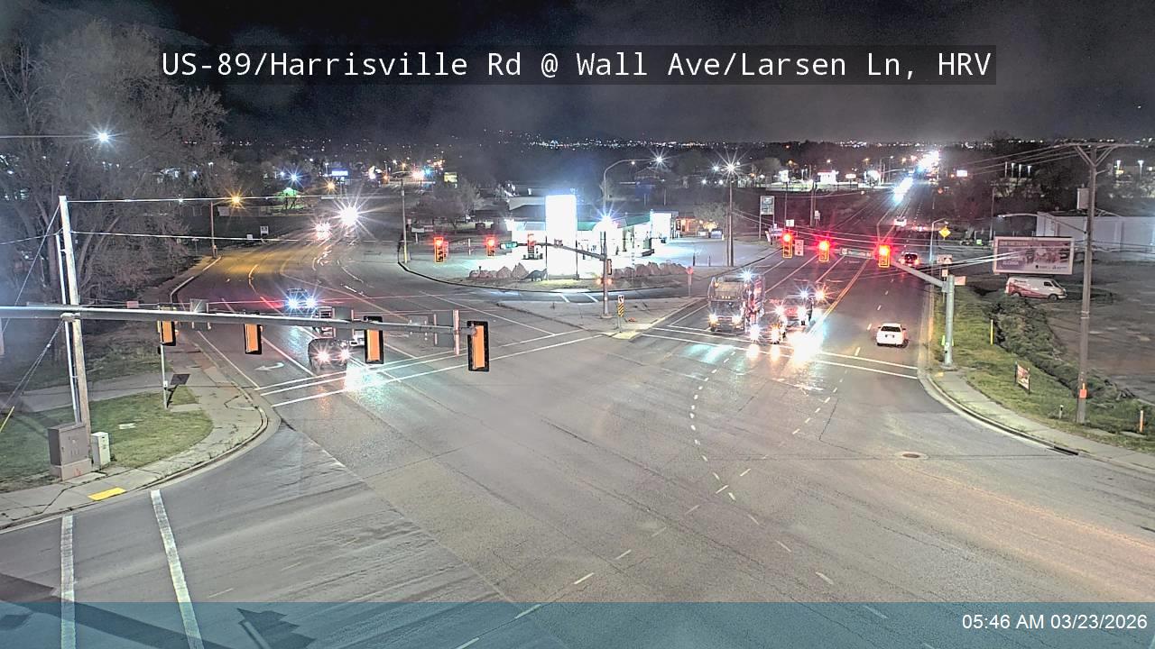 US-89 / Harrisville Rd @ Wall Ave / SR-204 / Larsen Ln, HRV live webcam