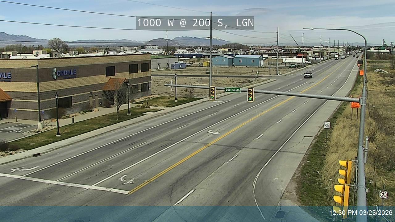 1000 W / SR-252 @ 200 S, LGN live webcam