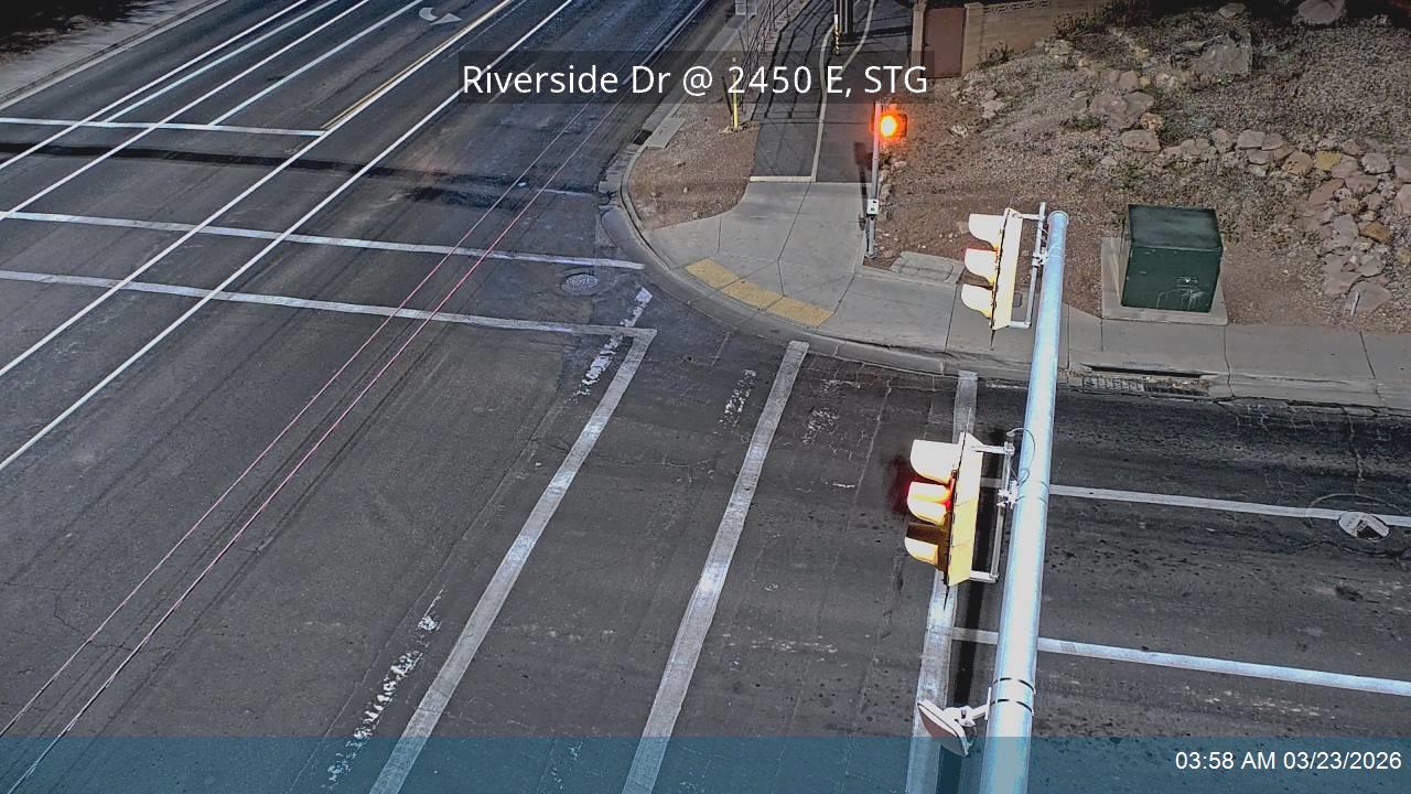 Riverside Dr @ 2450 E, STG live webcam