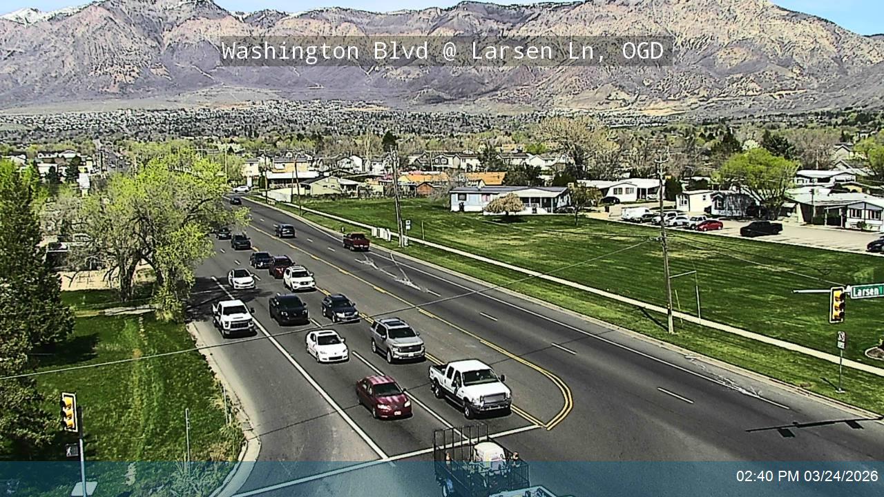 Washington Blvd / SR-235 @ Larsen Ln, OGD live webcam
