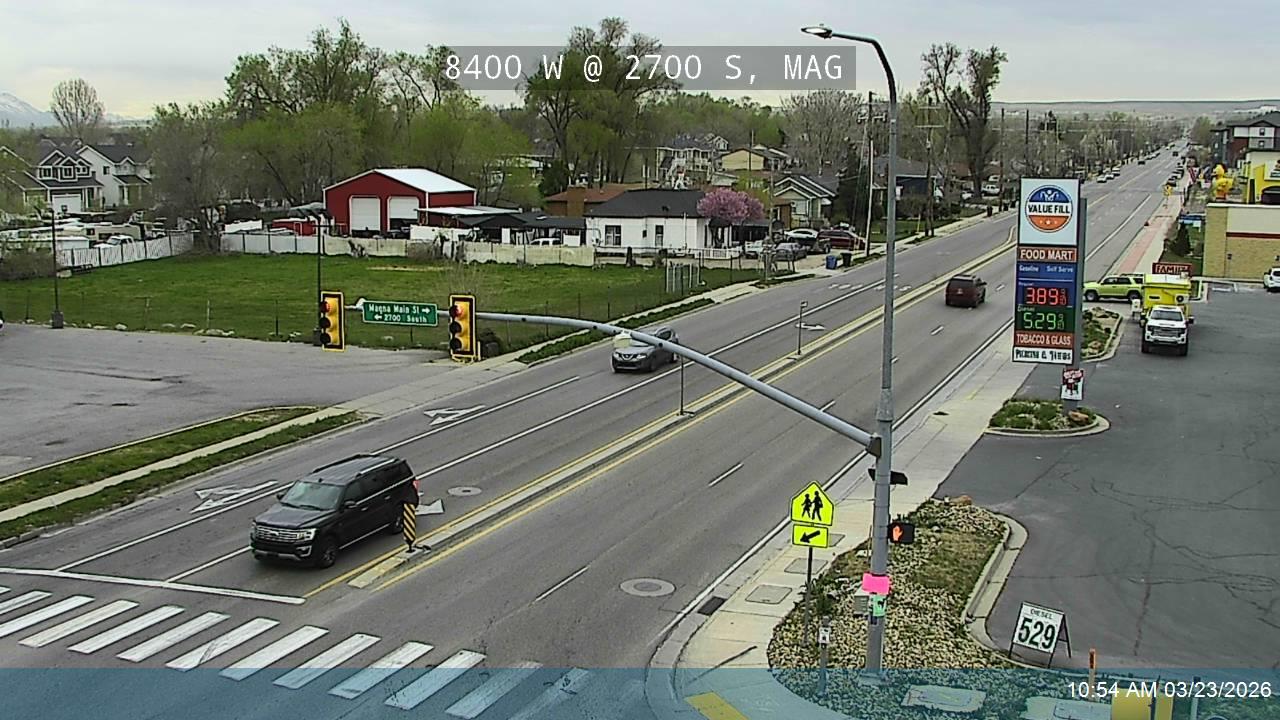 8400 W / Bacchus Hwy / SR-111 @ 2700 S / Main St, MAG live webcam