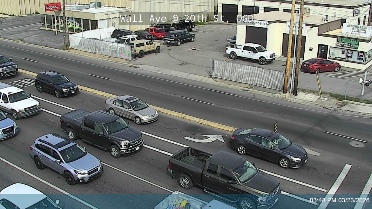Wall Ave / SR-204 @ 20th St / SR-104, OGD live webcam