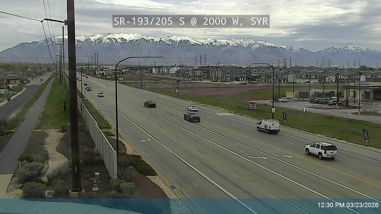 205 S / SR-193 @ 2000 W / SR-108, SYR live webcam