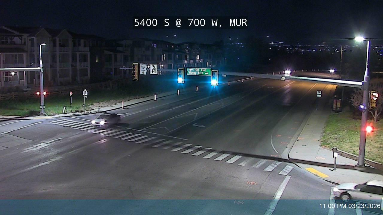 5400 S / SR-173 @ 700 W / Murray Blvd, MUR live webcam