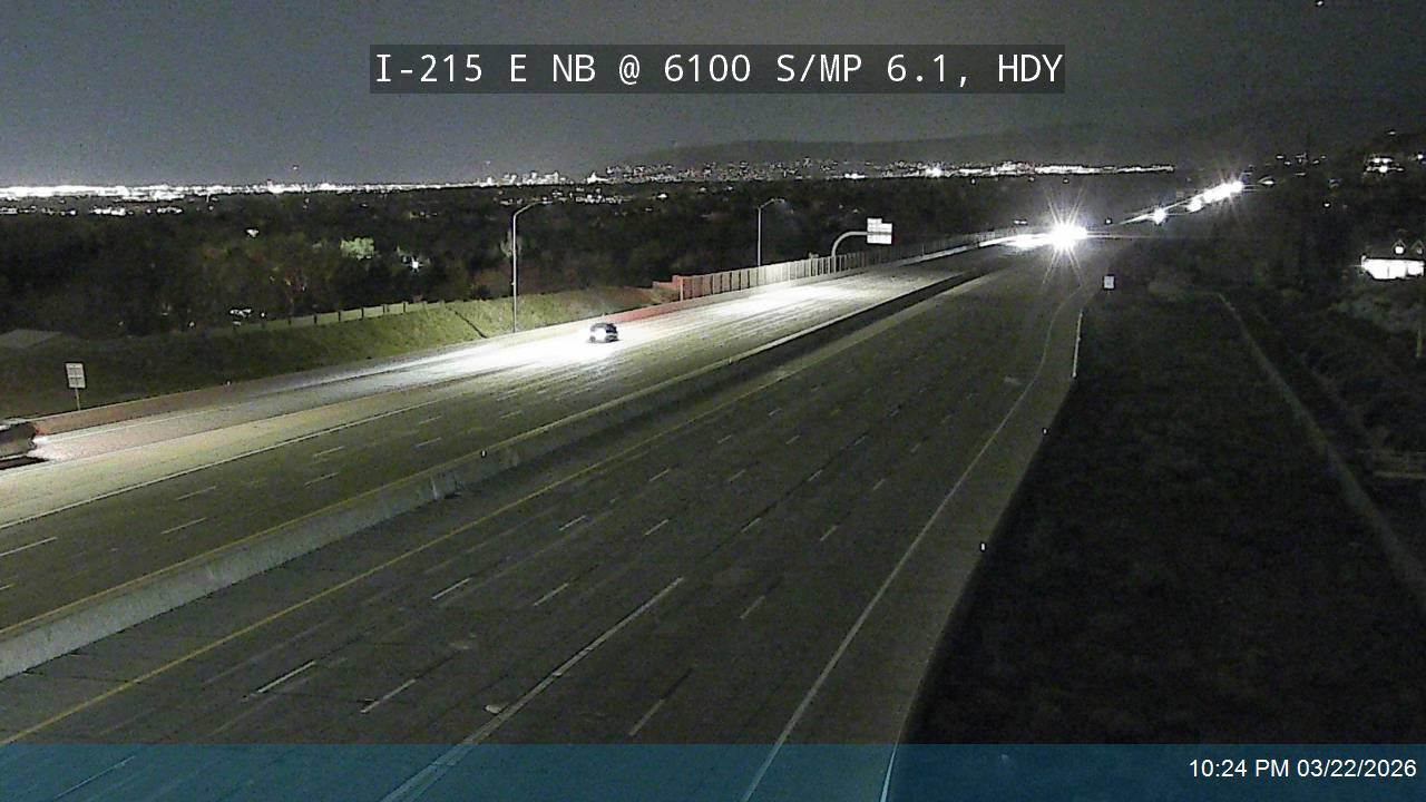 I-215 E NB @ 6100 S / MP 6.1, HDY live webcam