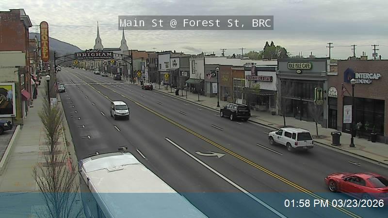 Main St / SR-13 @ Forest St, BRC live webcam