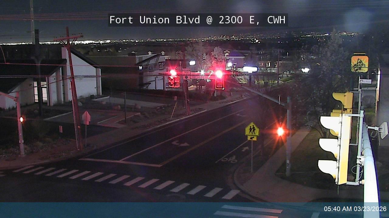 Fort Union Blvd / 7000 S @ 2300 E, CWH live webcam