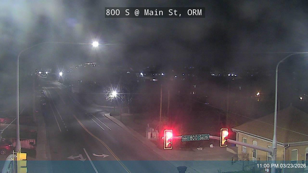 800 S @ Main St, ORM live webcam