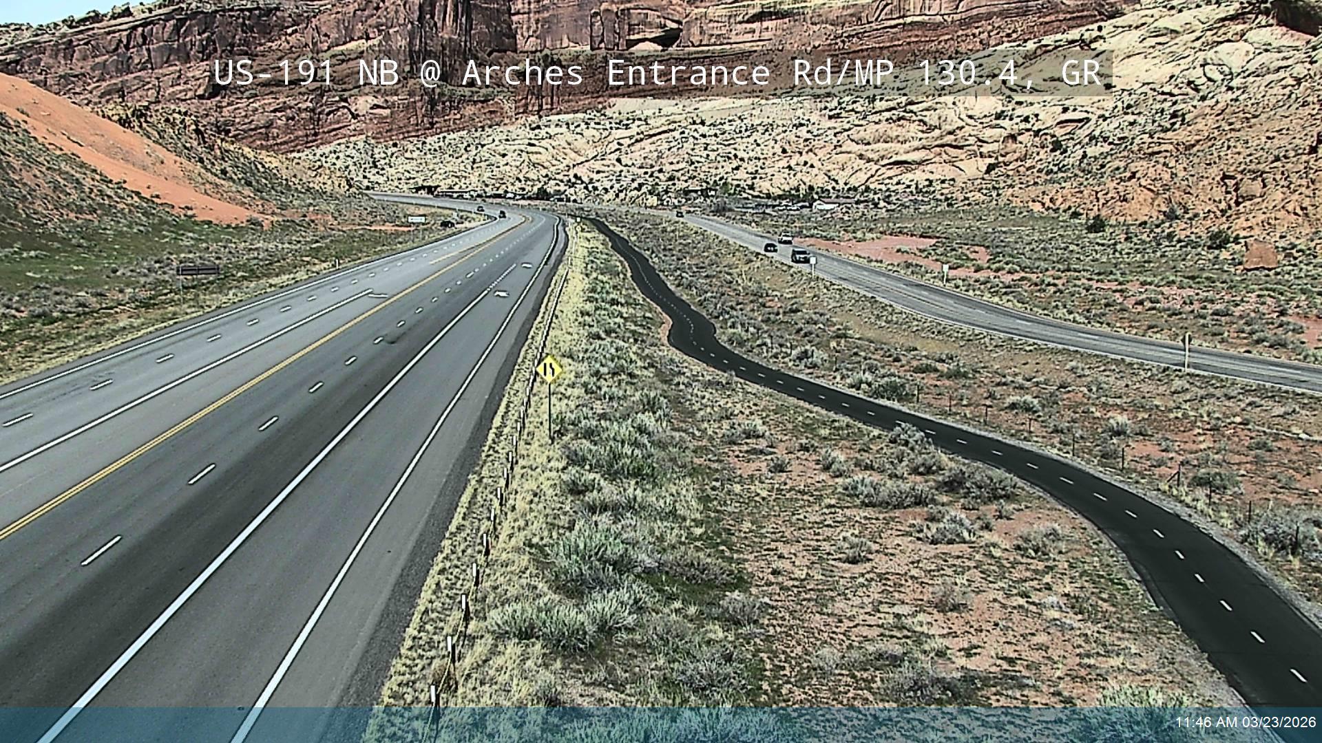 US-191 NB @ Arches Entrance Rd / MP 130.28, GR live webcam