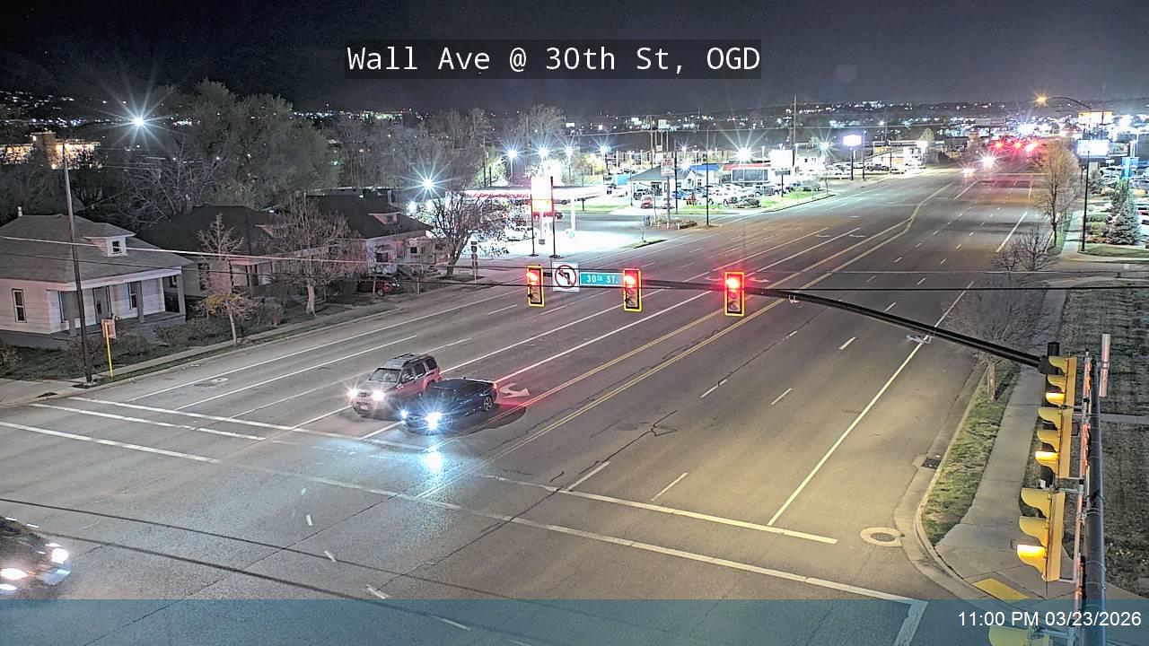 Wall Ave / SR-204 @ 30th St / SR-79, OGD live webcam
