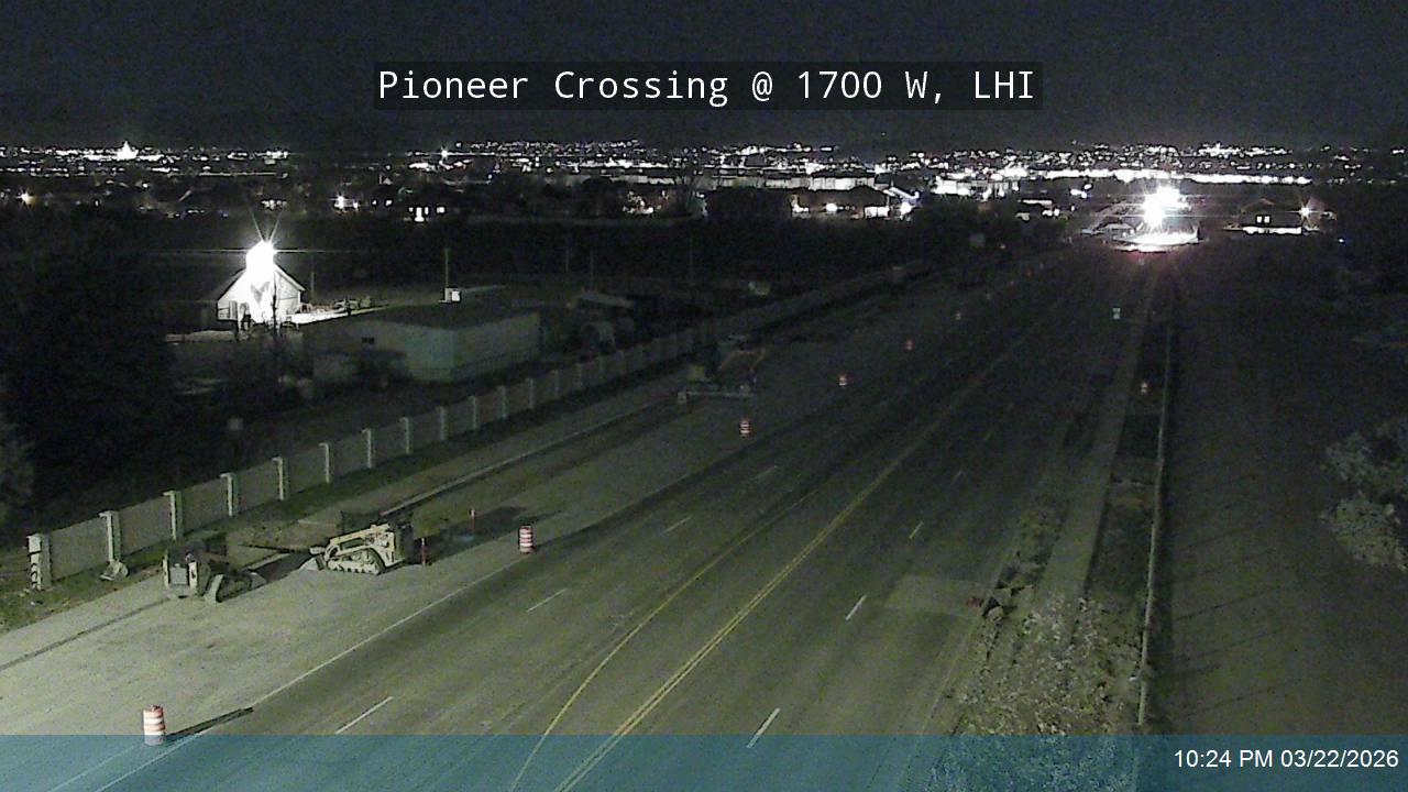 Pioneer Crossing / SR-145 @ 1700 W, LHI live webcam