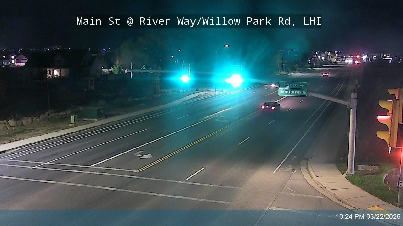 Main St @ River Way / Willow Park Rd / 2725 W, LHI live webcam