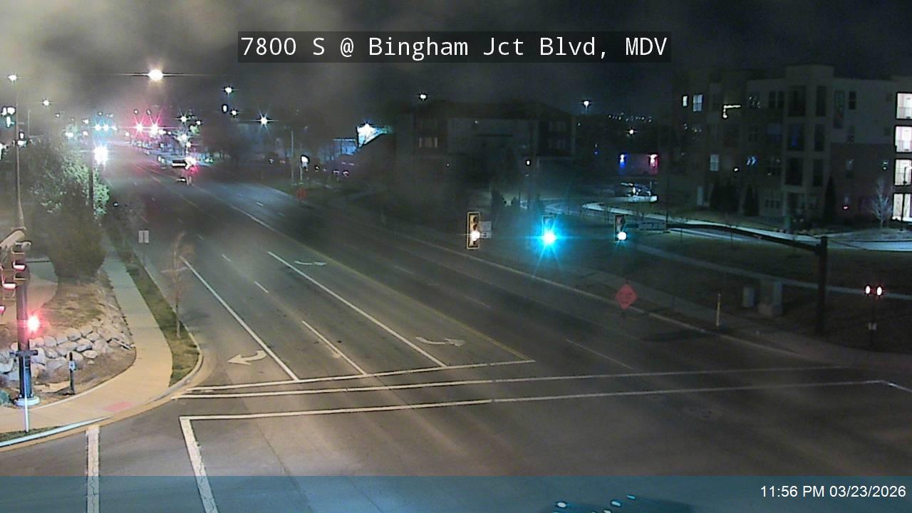 Center St / 7800 S @ Bingham Jct Blvd / 880 W, MDV live webcam