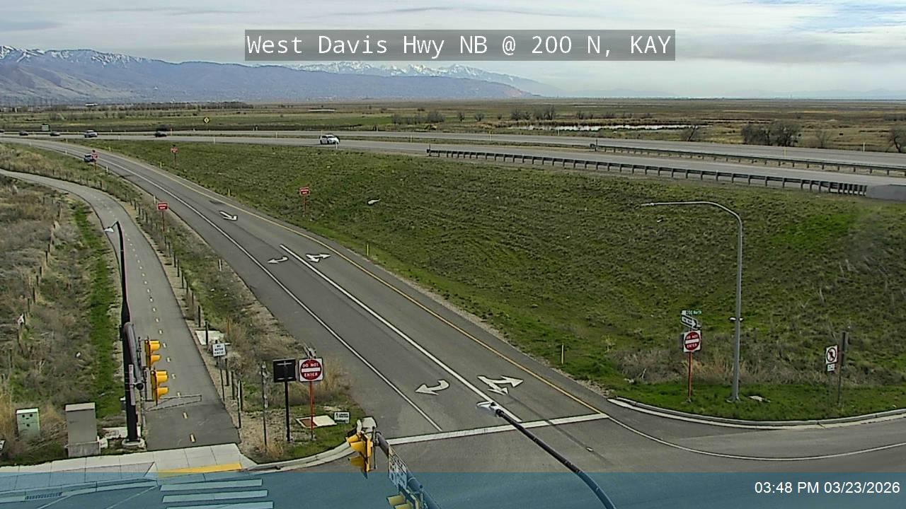 West Davis Hwy / SR-177 NB @ 200 N / MP 7.69, KAY live webcam