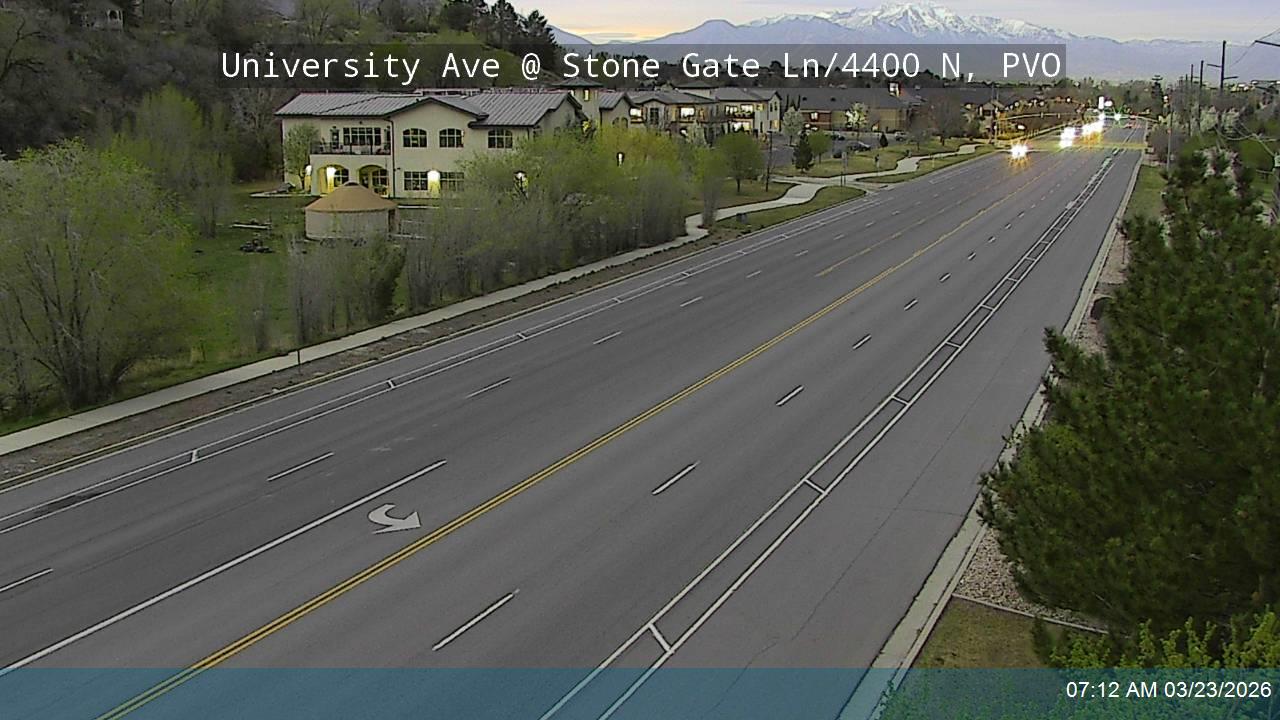 University Ave / US-189 @ Stone Gate Ln / 4400 N, PVO live webcam
