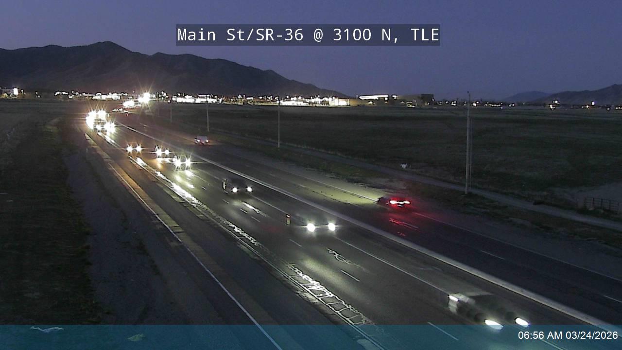 Main St / SR-36 @ 3100 N, TLE live webcam