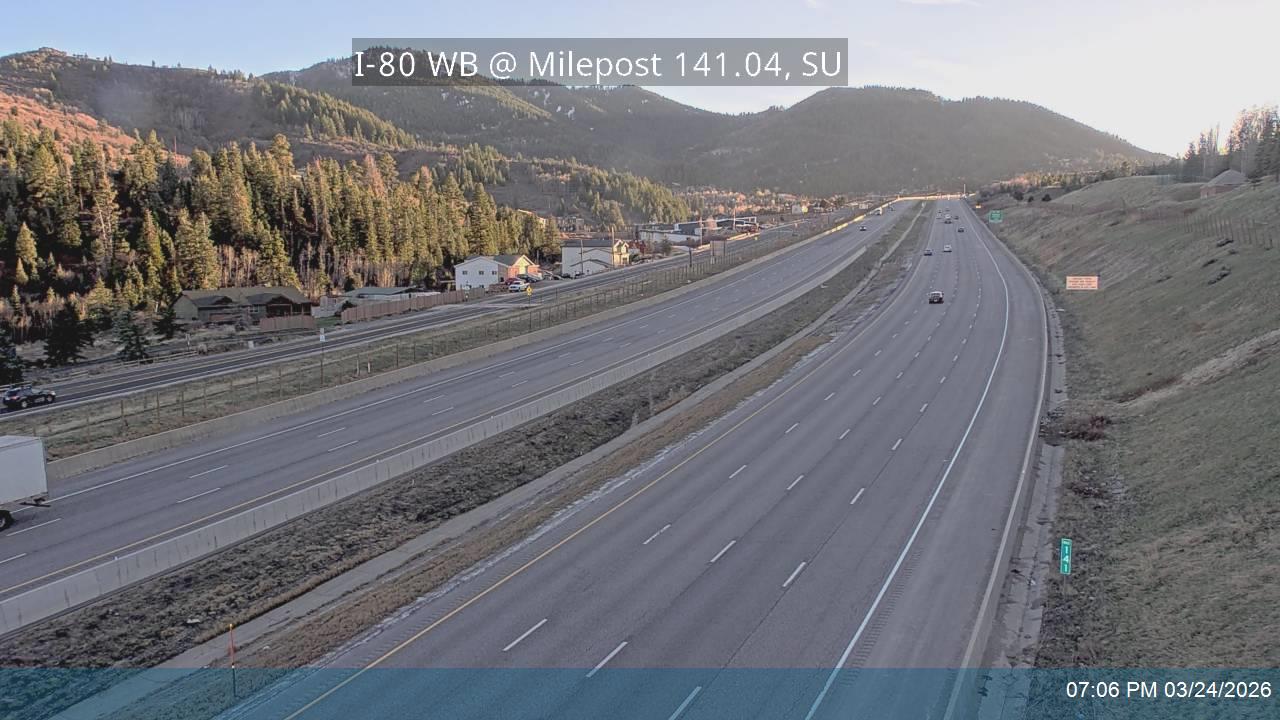 I-80 WB @ Milepost 141.04, SU live webcam