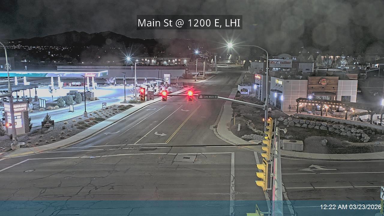 Main St / SR-73 @ 1200 E, LHI live webcam