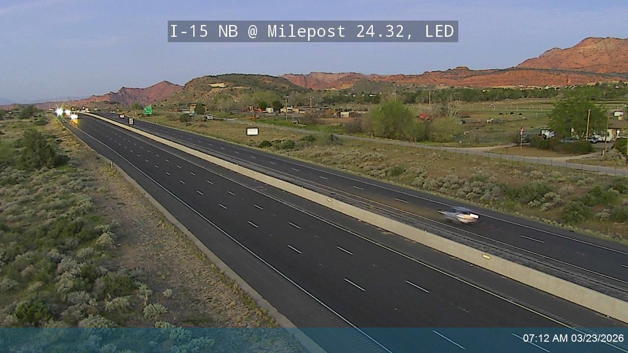 I-15 NB @ Milepost 24.32, LED live webcam