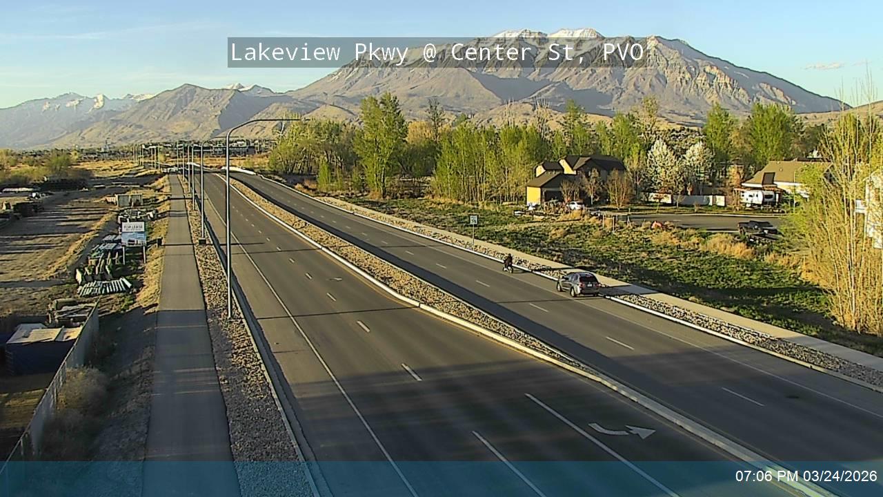 Lakeview Pkwy @ Center St, PVO live webcam