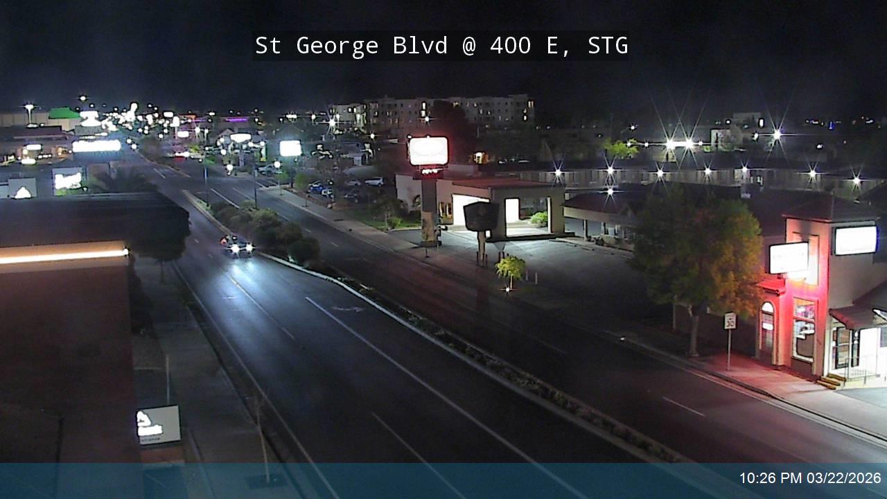 St George Blvd / SR-34 @ 400 E, STG live webcam