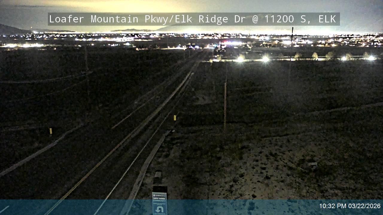 Loafer Mountain Pkwy / Elk Ridge Dr @ 11200 S, ELK live webcam