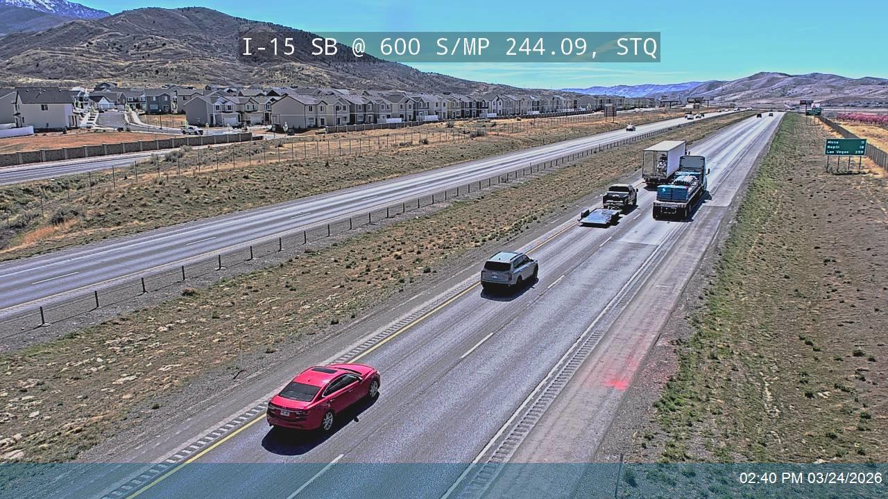 I-15 SB @ Center St / Milepost 244.09, STQ live webcam