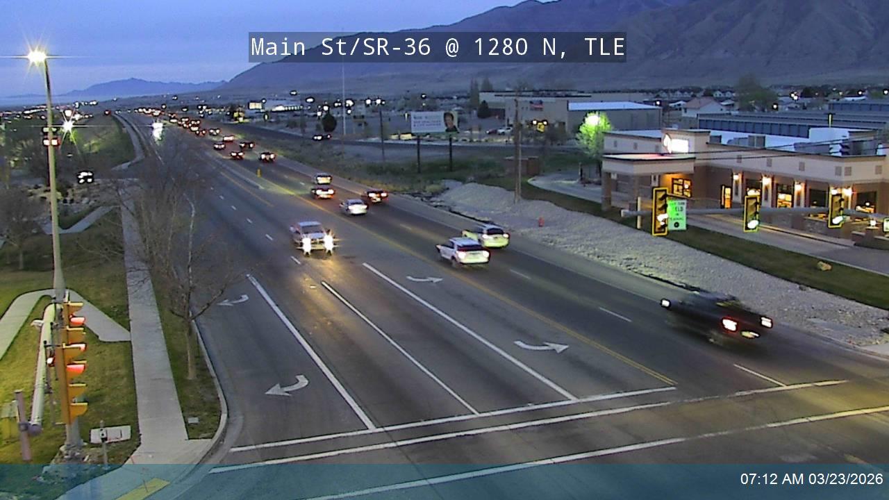 Main St / SR-36 @ 1280 N, TLE live webcam