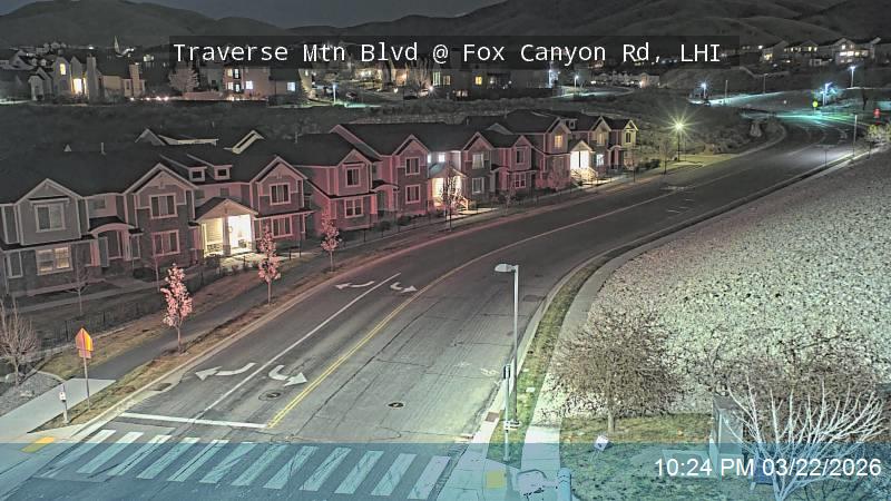 Traverse Mtn Blvd @ Fox Canyon Rd, LHI live webcam