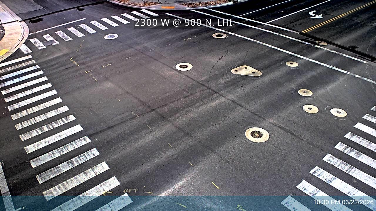 2300 W @ 900 N, LHI live webcam