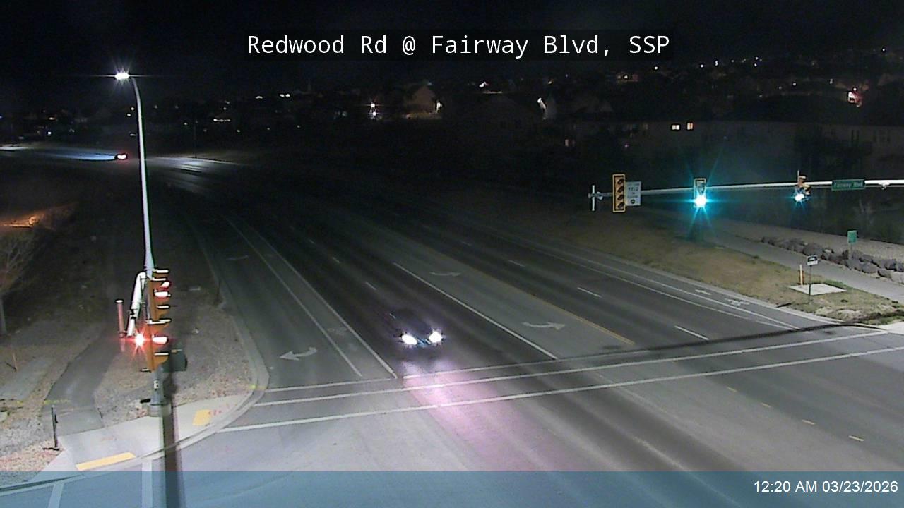 Redwood Rd / SR-68 @ Fairway Blvd, SSP live webcam