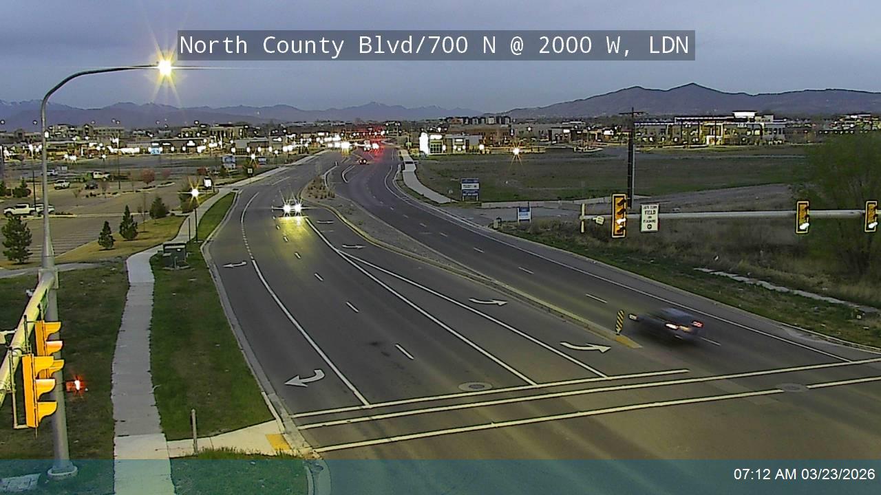 North County Blvd / 700 N / SR-129 @ 2000 W, LDN live webcam