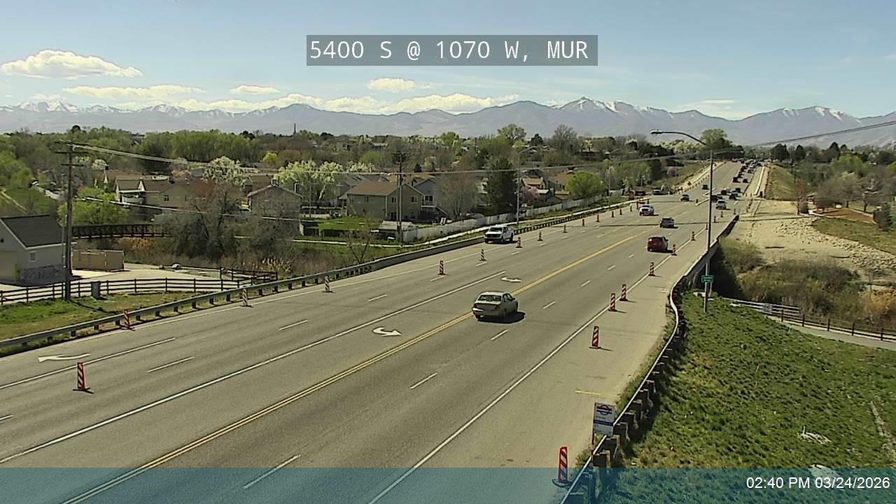 5400 S / SR-173 @ Riverside Dr / 1070 W, MUR live webcam