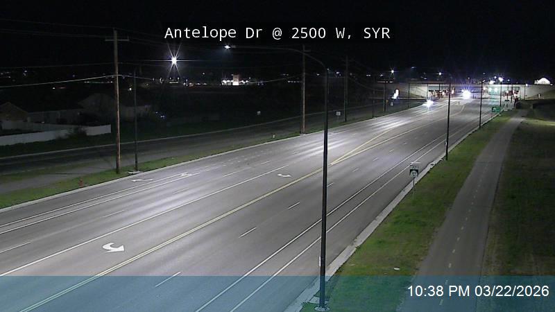 Antelope Dr / 1700 S / SR-127 @ 2500 W, SYR live webcam