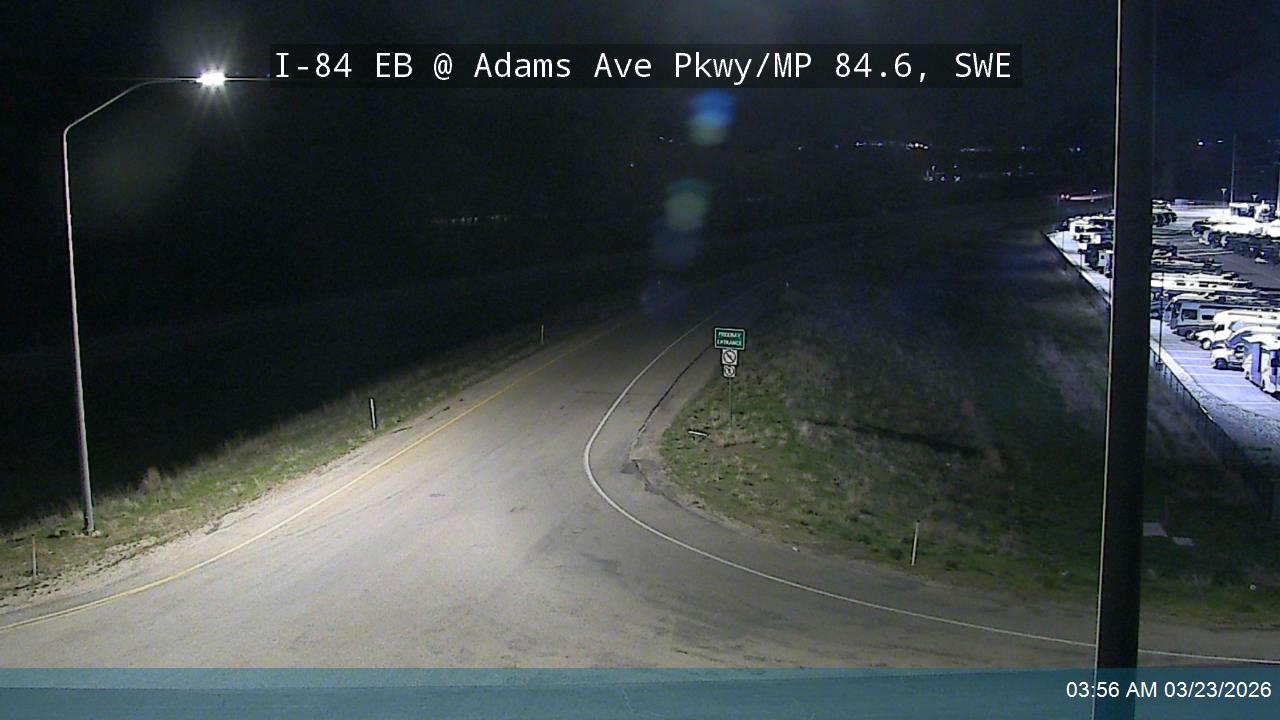 I-84 EB @ Adams Ave Pkwy / 475 E / MP 84.6, SWE live webcam