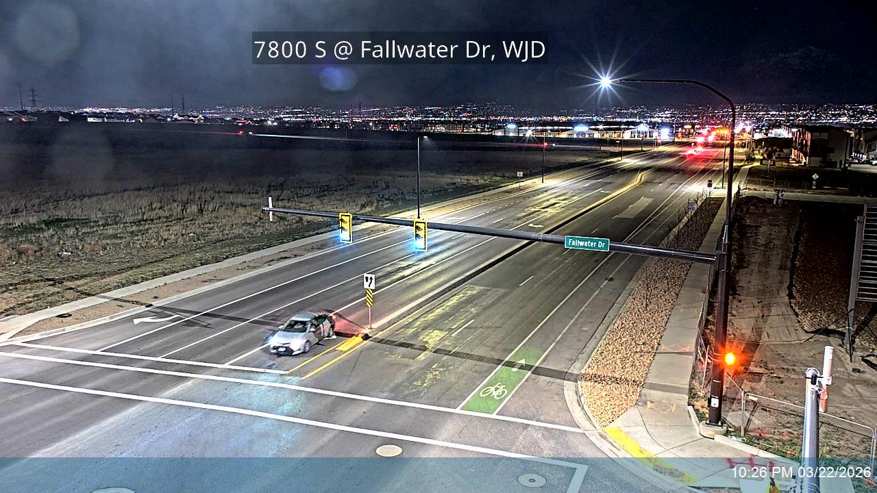 7800 S @ Fallwater Dr, WJD live webcam