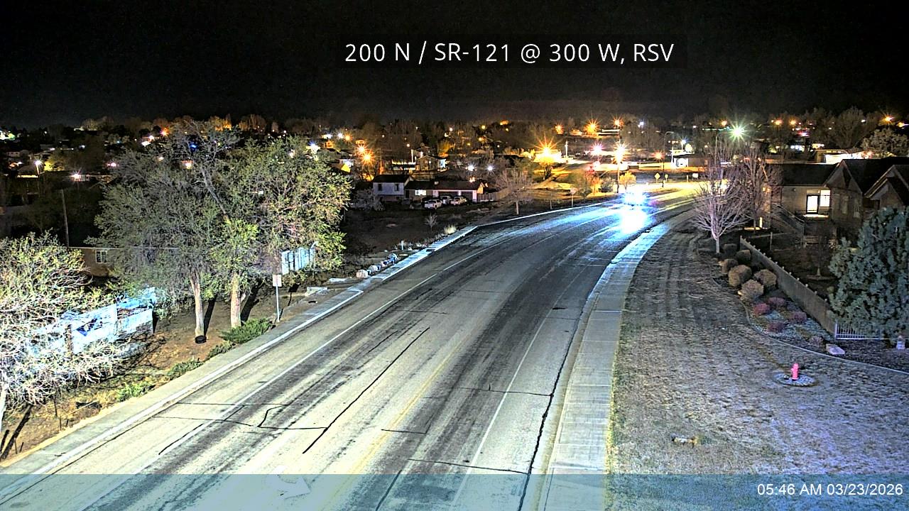 200 N / SR-121 @ 300 W, RSV live webcam