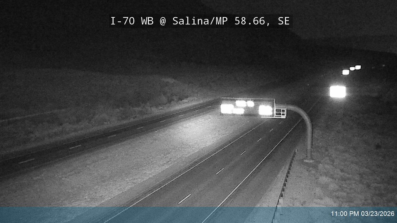 I-70 WB @ Salina VMS / MP 58.66, SE live webcam