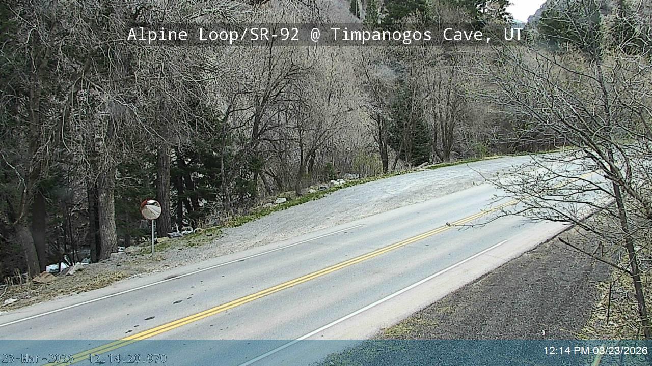 Alpine Loop / SR-92 @ Timpanogos Cave / MP 10.3, UT live webcam