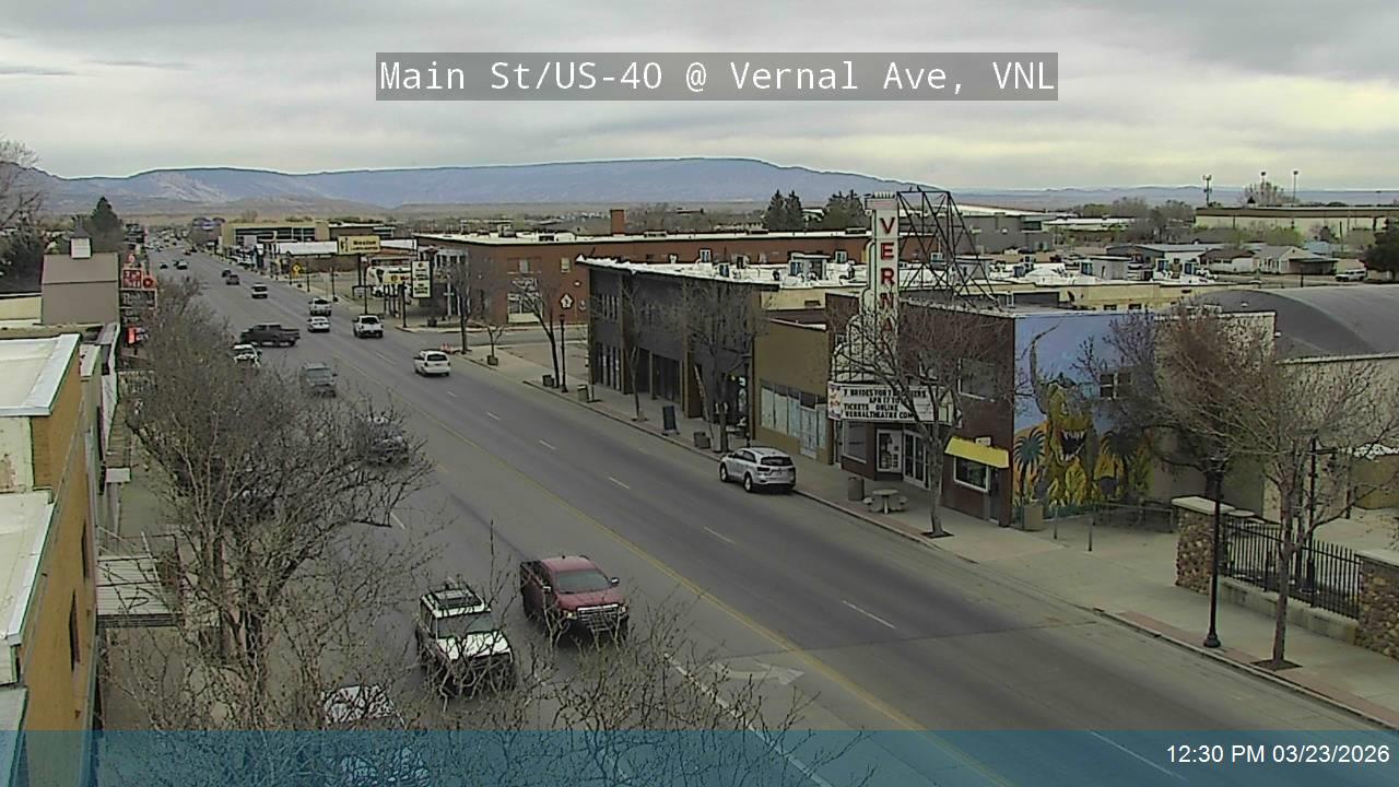 Main St / US-40 @ Vernal Ave / US-191 / MP 144.3, VNL live webcam
