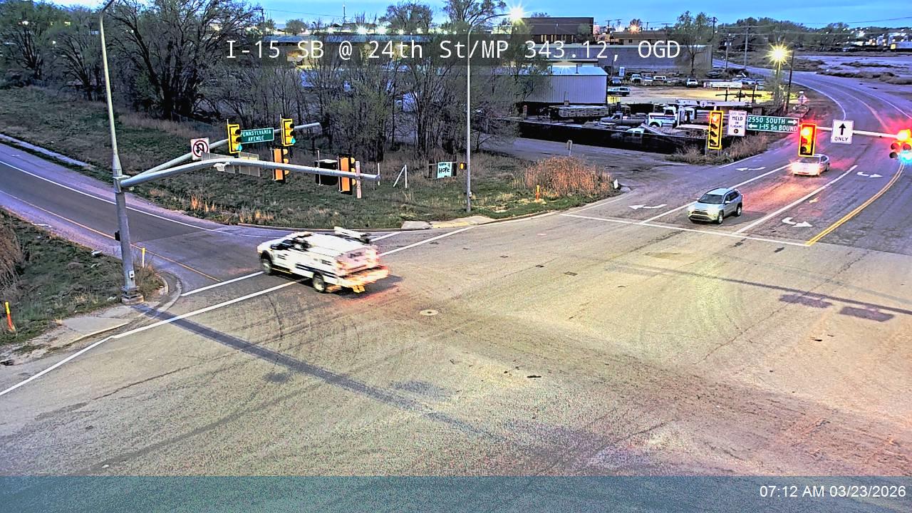 I-15 SB @ 24th St / Pennsylvania Ave / SR-53 / MP 343.12, OGD live webcam