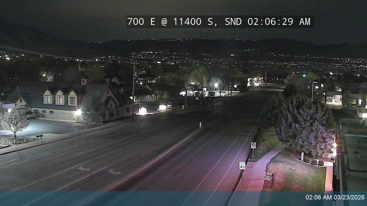 700 E / SR-71 @ 11400 S, SND live webcam