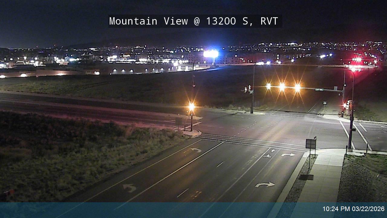 Mountain View / SR-85 SB @ 13200 S, RVT live webcam