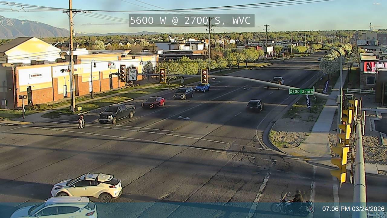 5600 W / SR-172 @ 2700 S, WVC live webcam