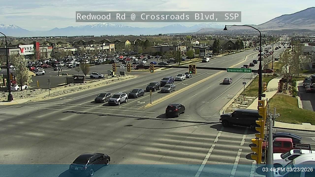 Redwood Rd / SR-68 @ Crossroads Blvd, SSP live webcam