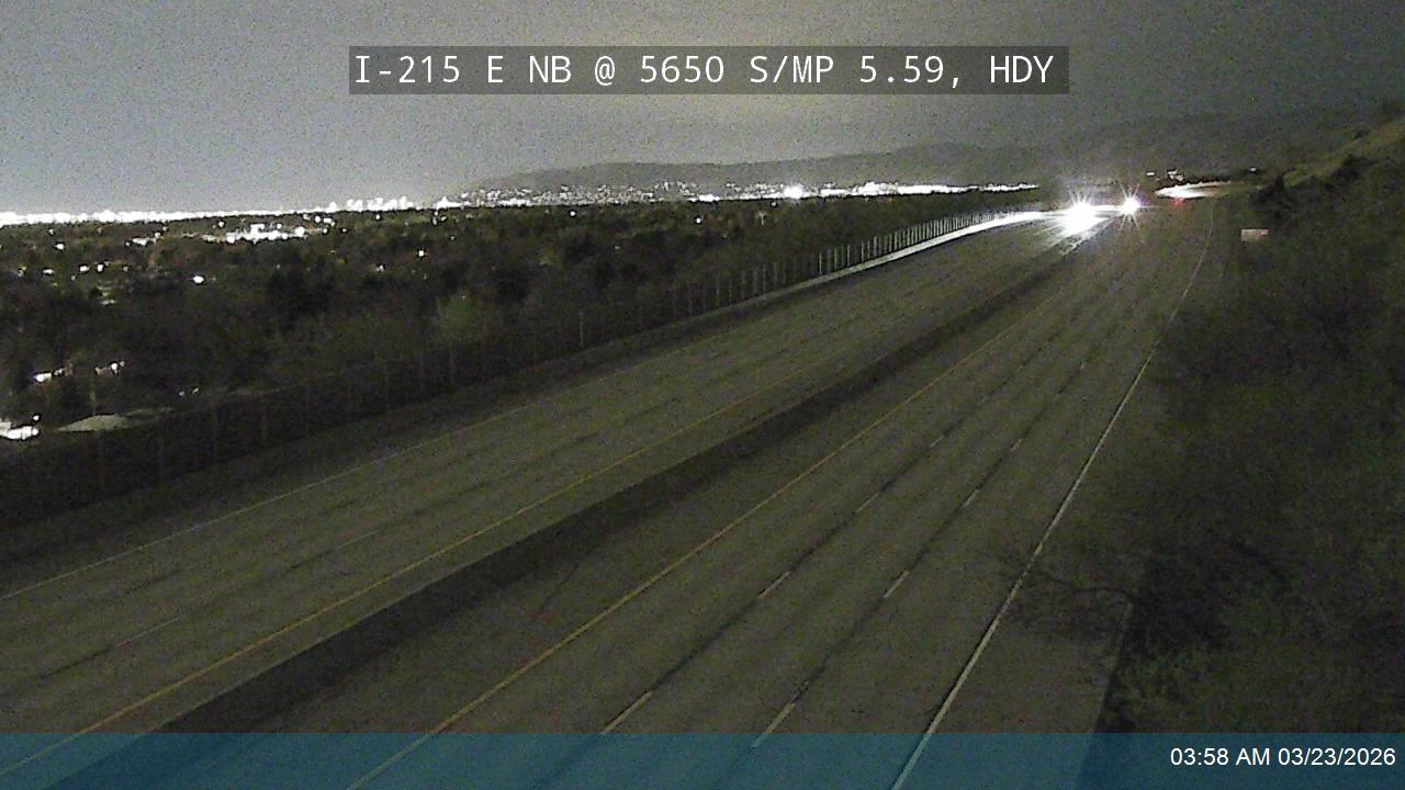 I-215 E NB @ 5650 S / MP 5.59, HDY live webcam